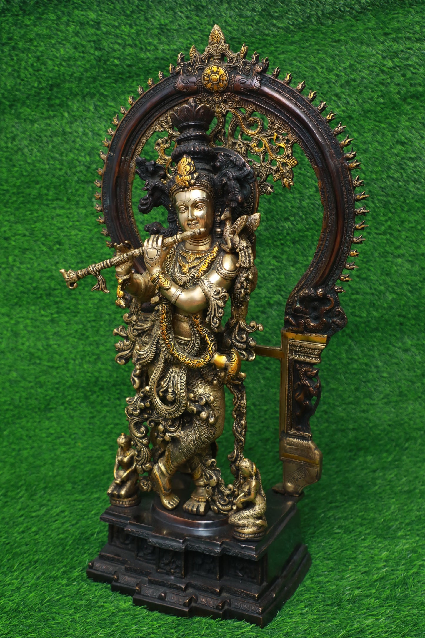 Brass Thiruvachi Krishnan(Antique Model)-31 Inches