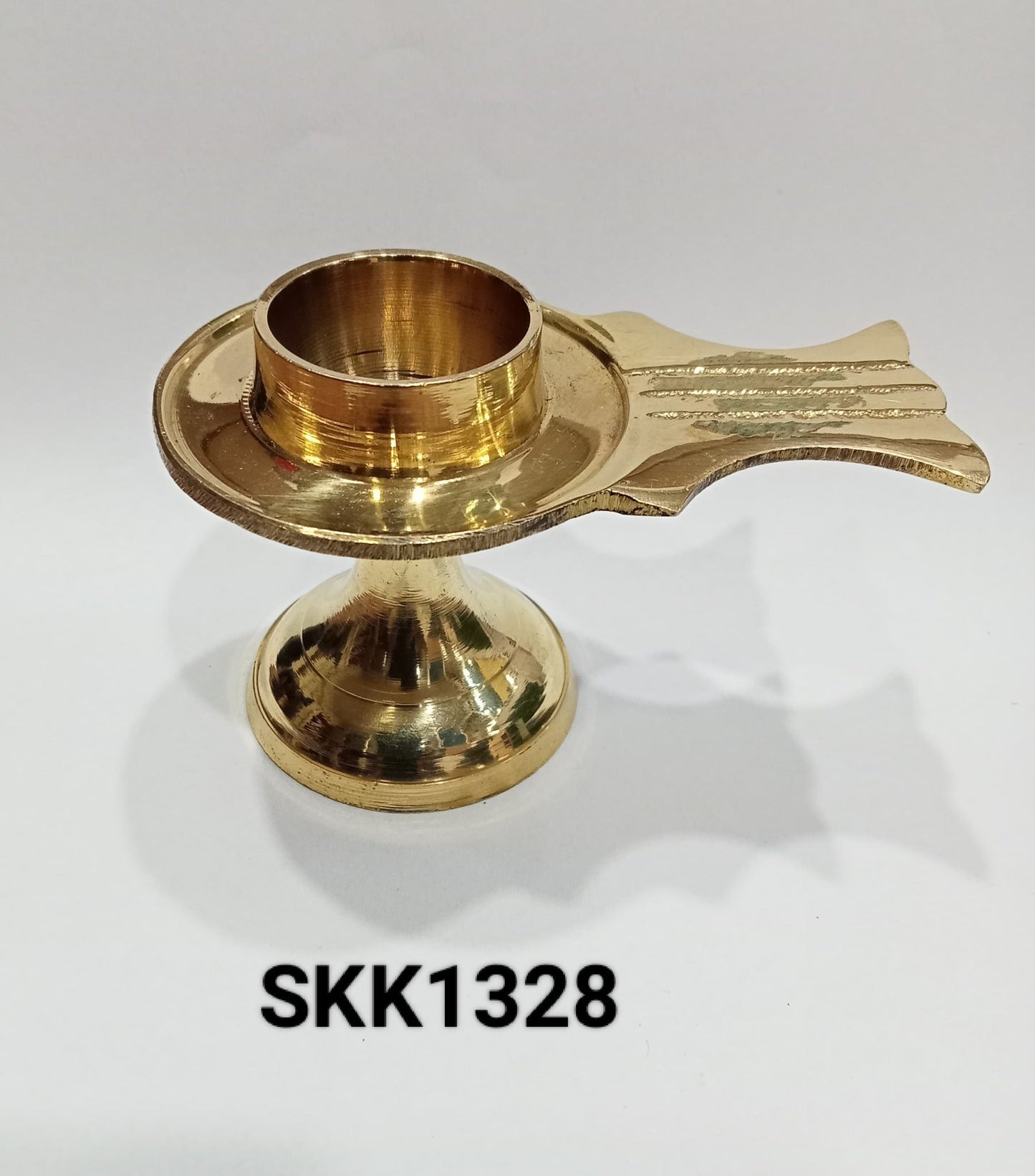 Brass ling Stand-2.25 Inches